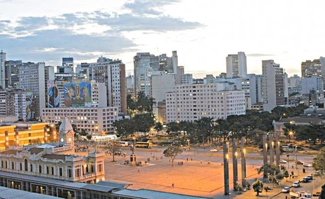 Apartamento Com Hidro เบโลโอรีซอนชี ภายนอก รูปภาพ