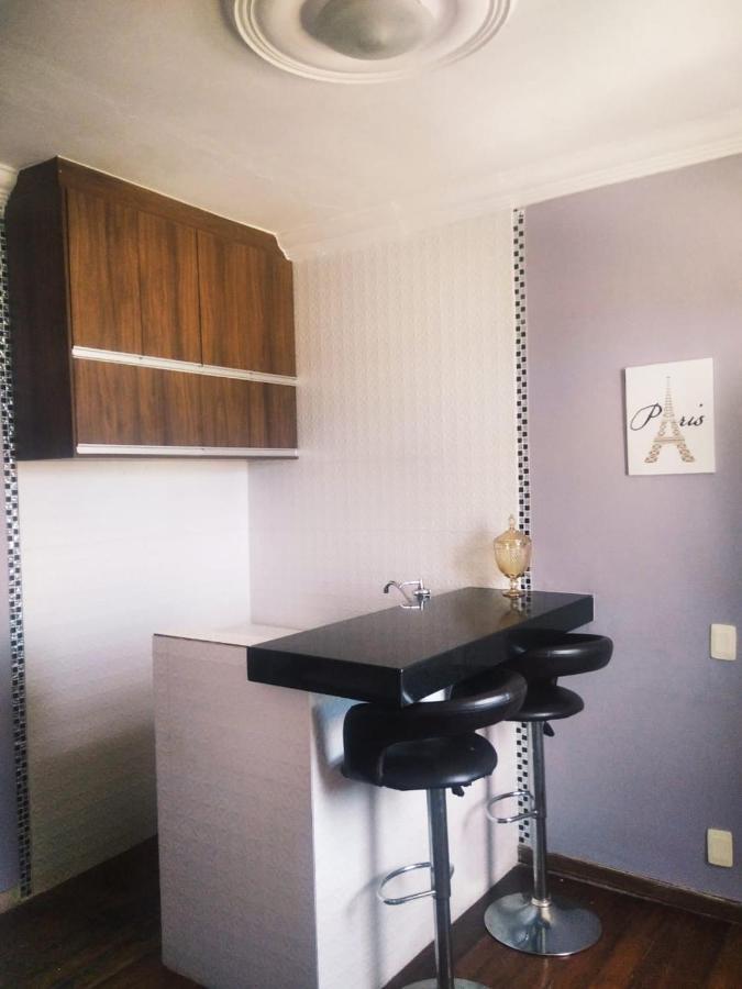 Apartamento Com Hidro เบโลโอรีซอนชี ภายนอก รูปภาพ